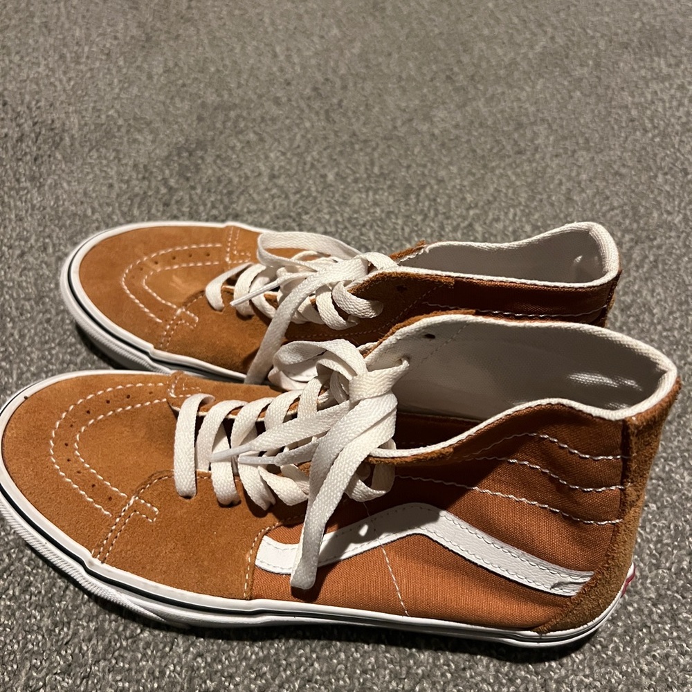 Vans - Picture 5 of 9